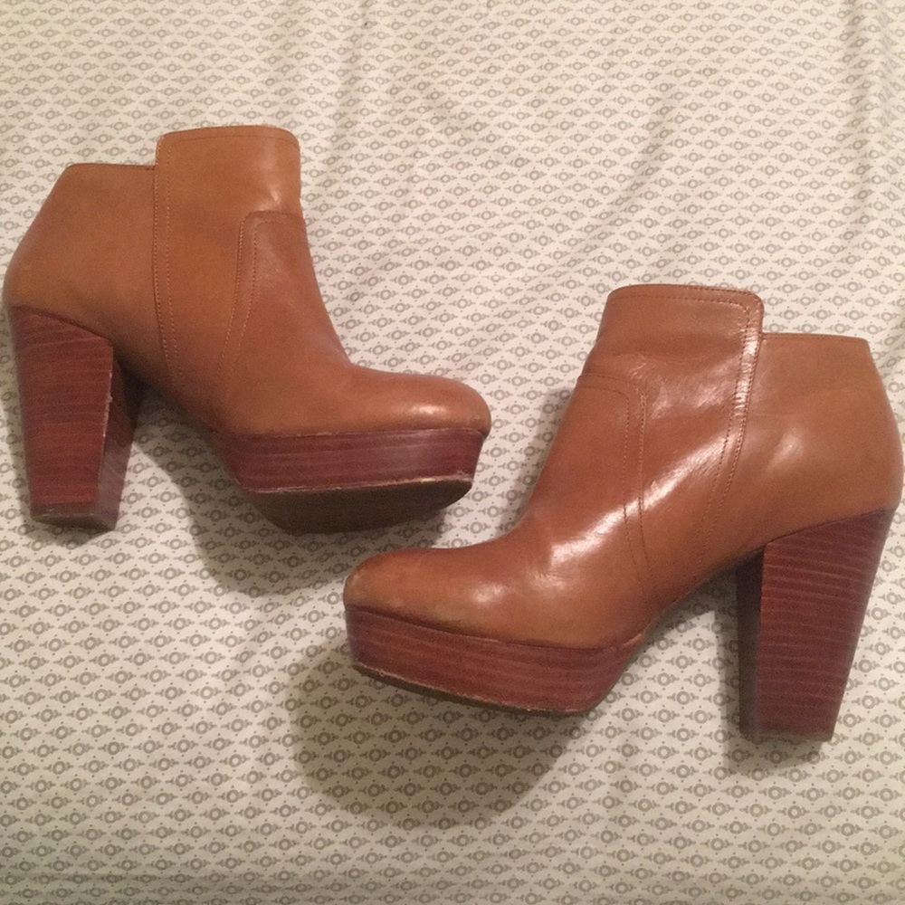 Gianni Bini Booties